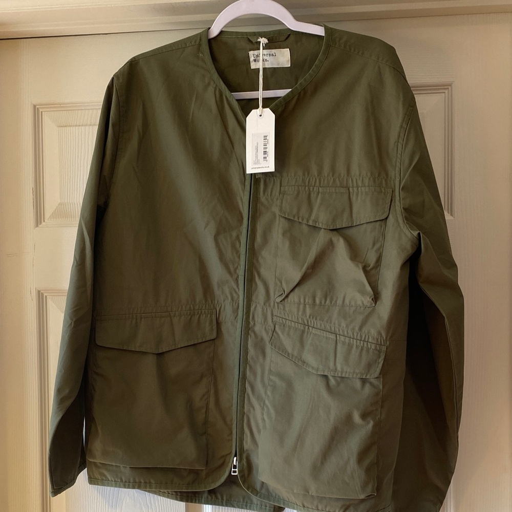 Universal Works parachute liner jacket in olive Sz L.  NWT